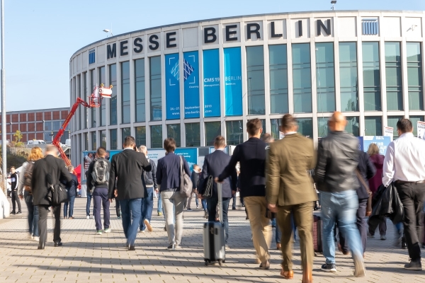 Besucherandrang vor dem Eingang Süd zur CMS 2023